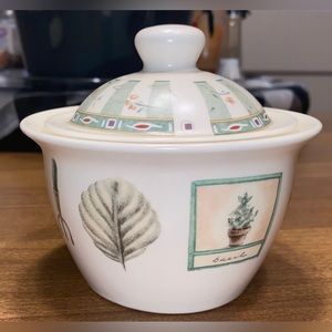 Pfaltzgraff “Naturewood” Pattern Sugar Bowl w/Lid